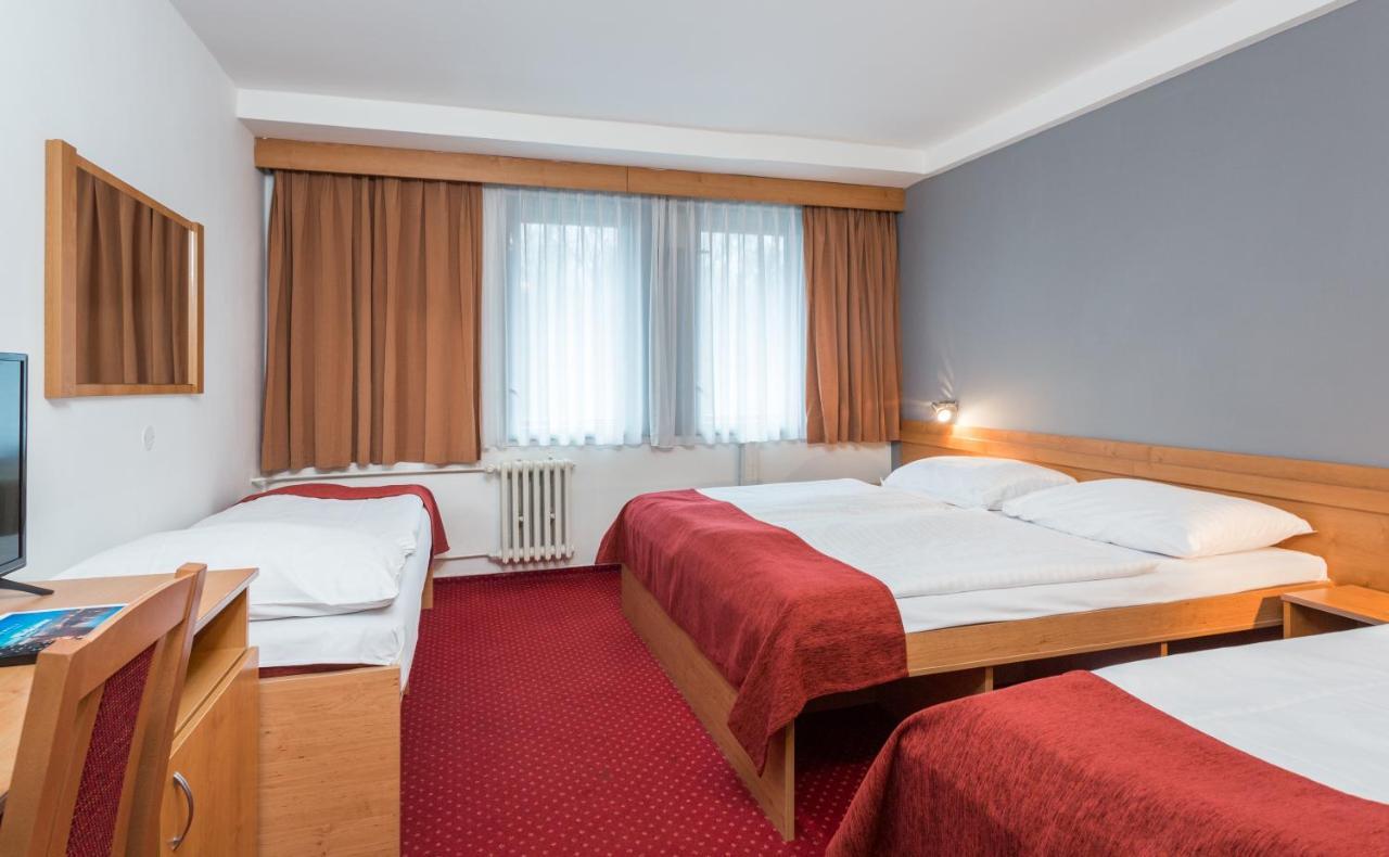 Standard Quadruple Room,752385488:JPEG