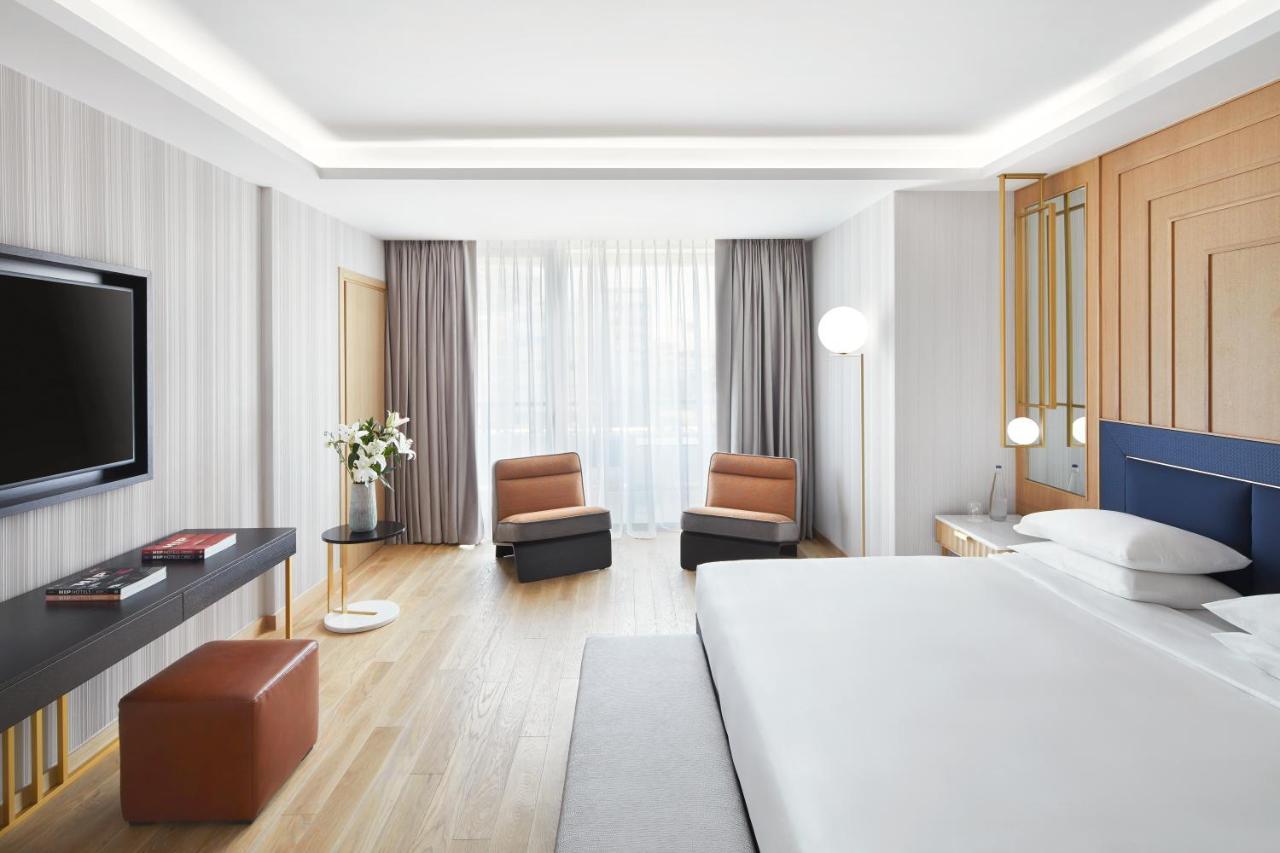 Grand King Suite Acropolis View