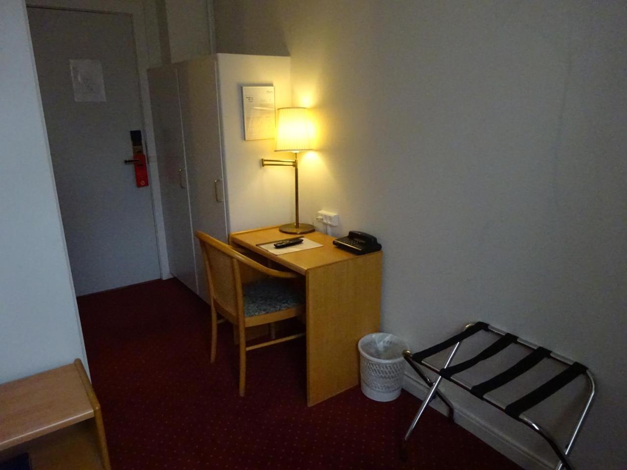 Single Room Private Bathroom