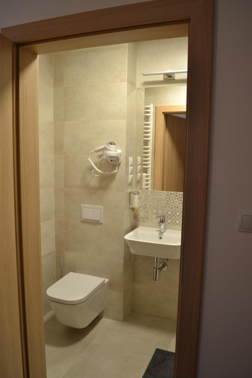 Triple Room,1380891014:JPEG