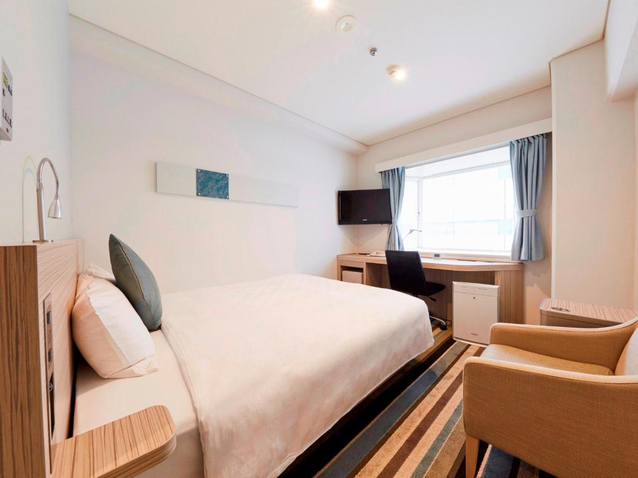 Small Double Room with Lounge Access ＆ Complimentary Light Breakfast - Non-Smoking,756293422:JPEG