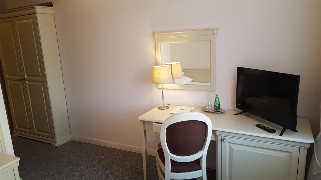 Standard Single Room,757305046:JPEG