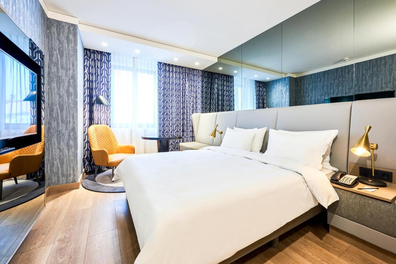Superior Room Low Floor