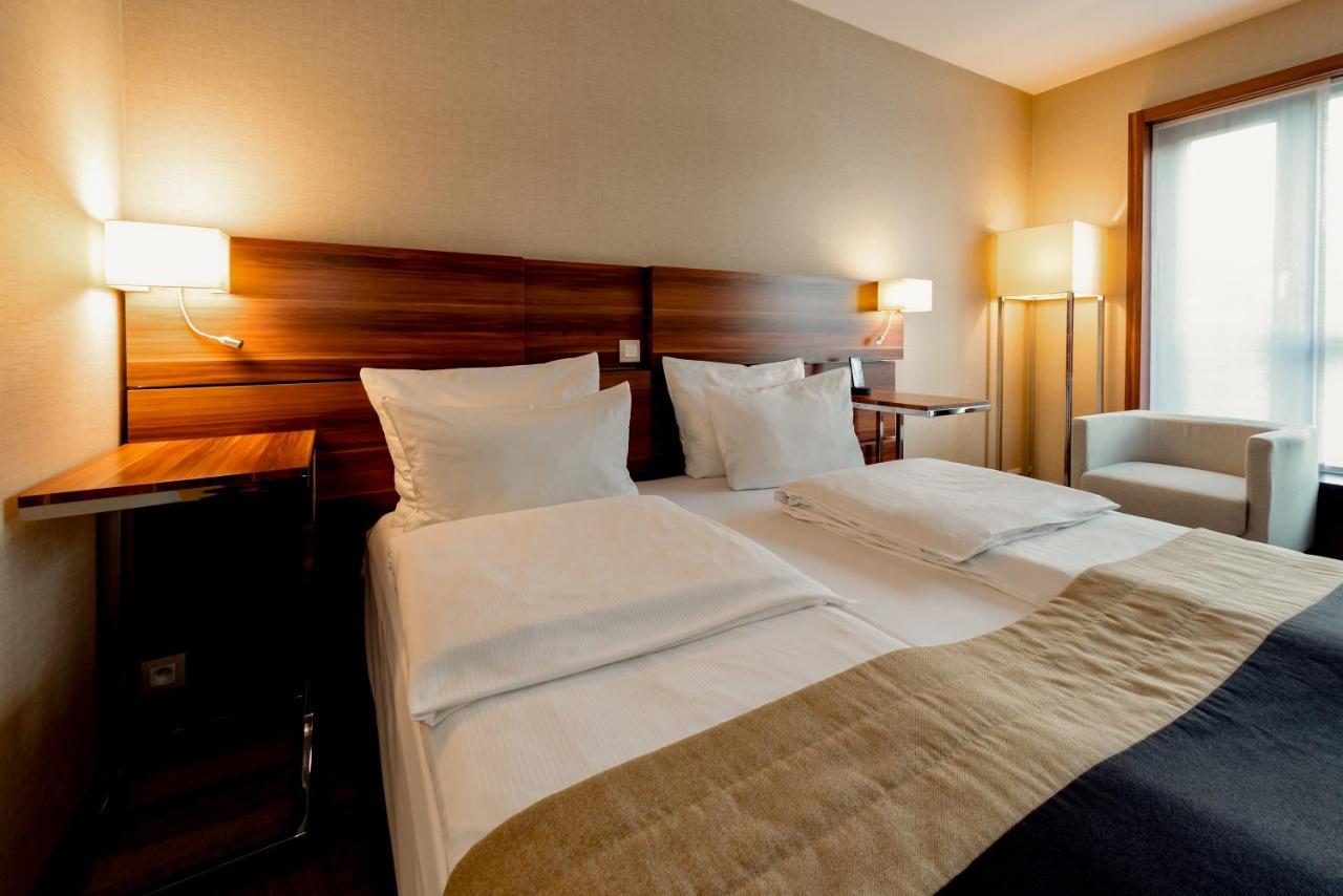 Standard Double or Twin Room,775203991:JPEG