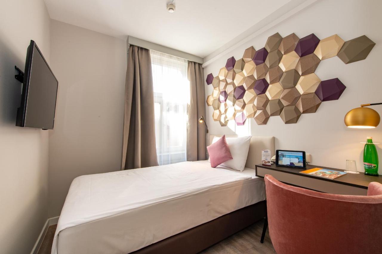 Comfort Single Room,775347718:JPEG