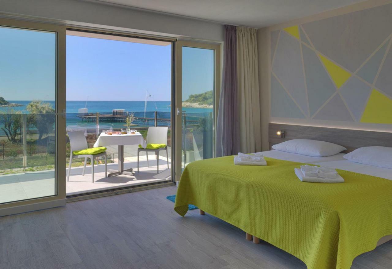 Double Room with Balcony and Sea View,776892736:JPEG