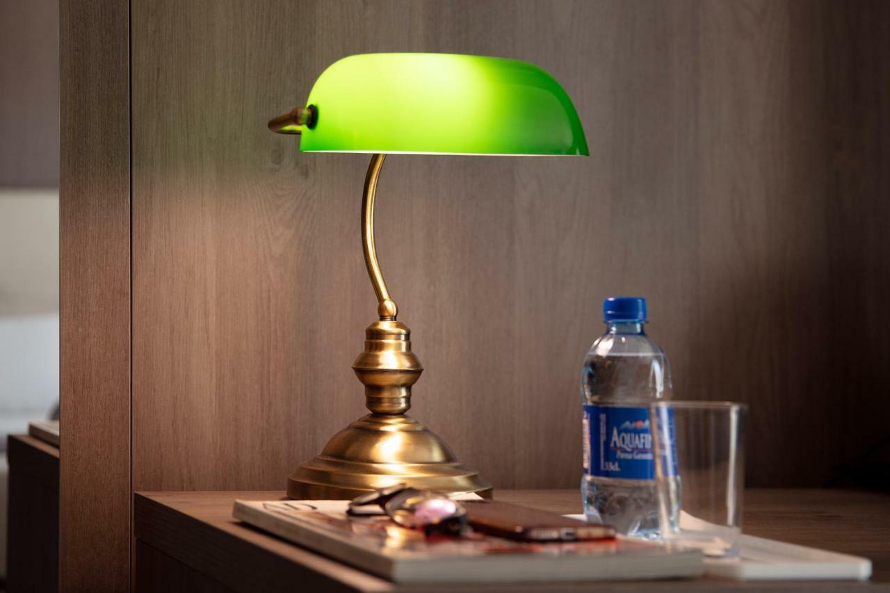 Superior Room Interior,779133117:JPEG