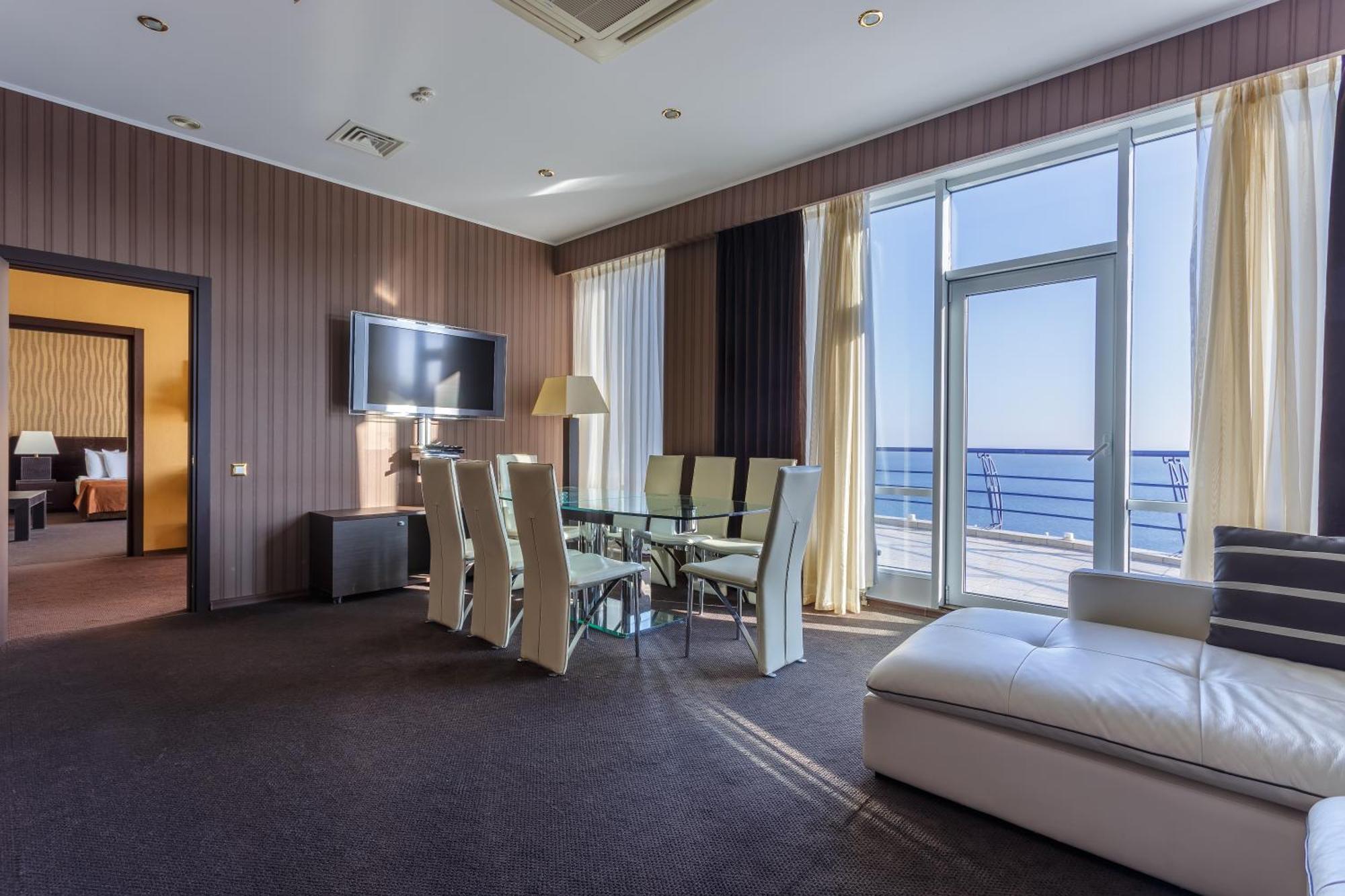 Deluxe Suite Sea View
