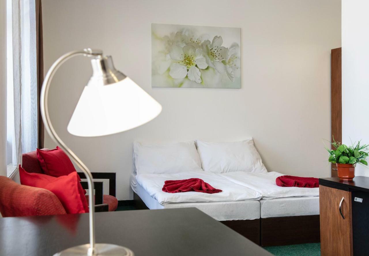 Triple Room with Private Bathroom,785145984:JPEG