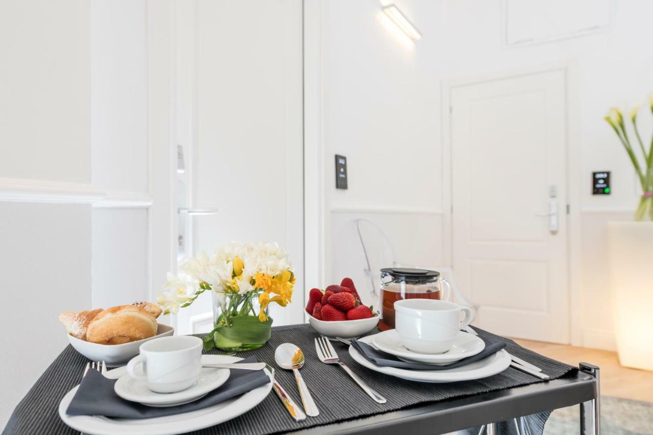 Deluxe Double or Twin Room,786007722:JPEG