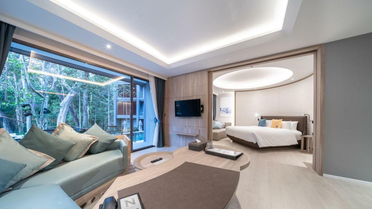 Apartament typu Junior Suite z dostępem do basenu