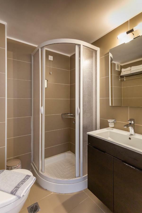 Deluxe Triple Room Sea View