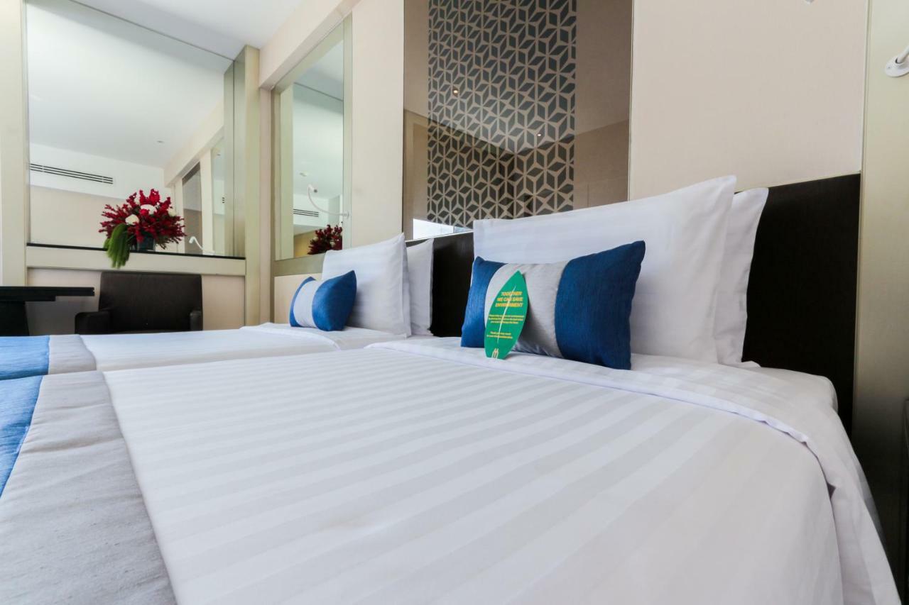 Deluxe Plus Room,800082591:JPEG
