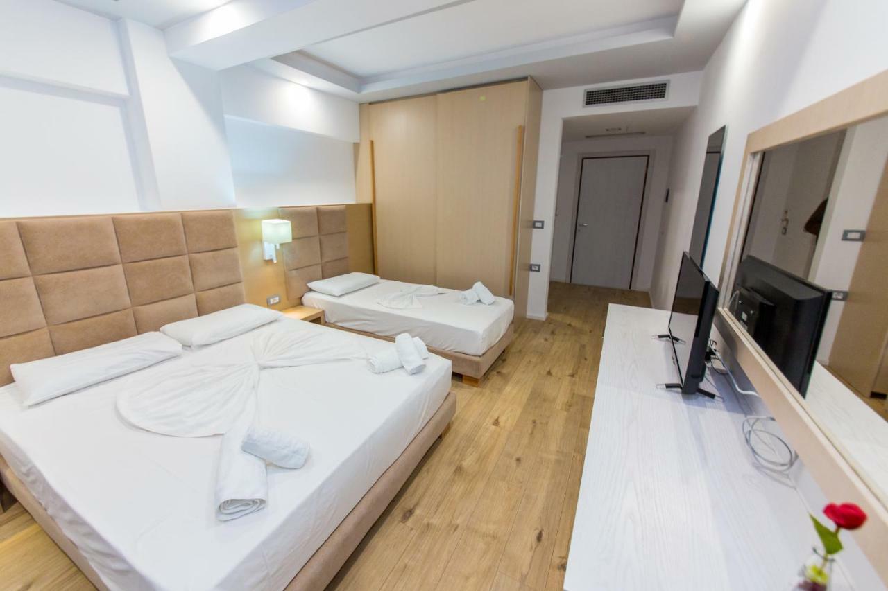 Pokój trzyosobowy z balkonem