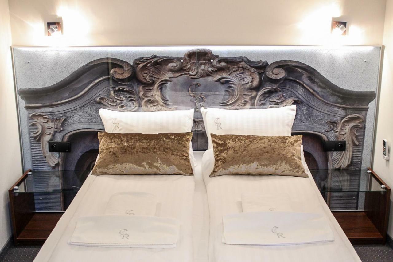 Triple Attic Room,806749101:JPEG