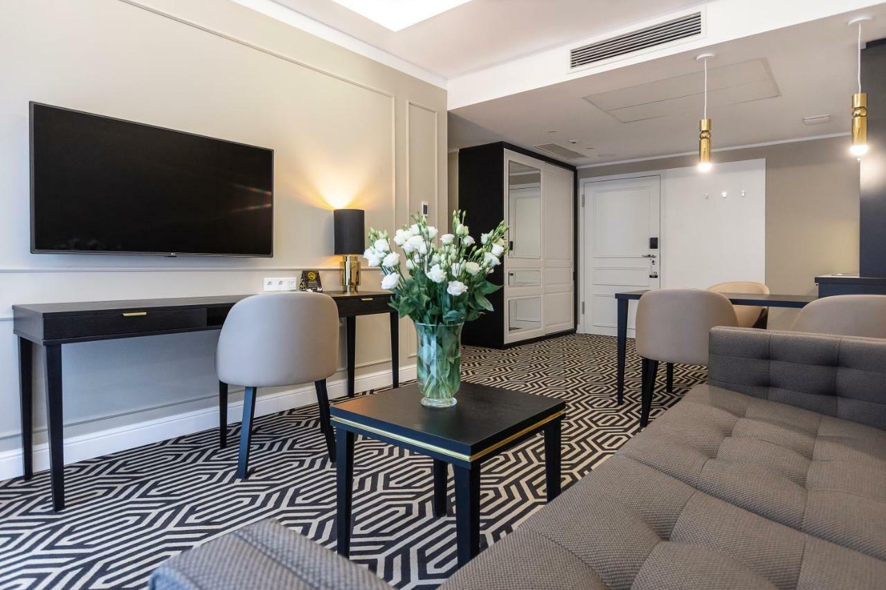 Deluxe Apartment,1417950237:JPEG