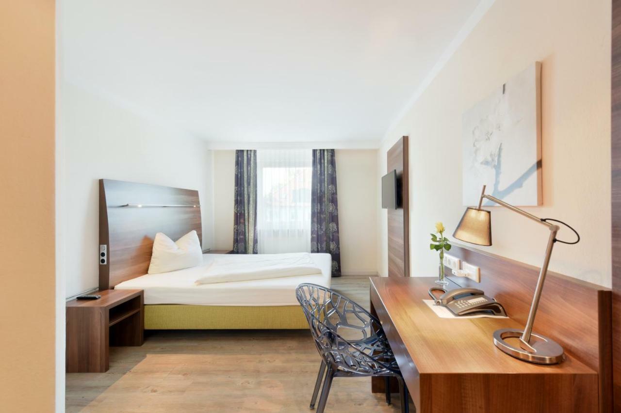 Business Single Room,812578065:JPEG