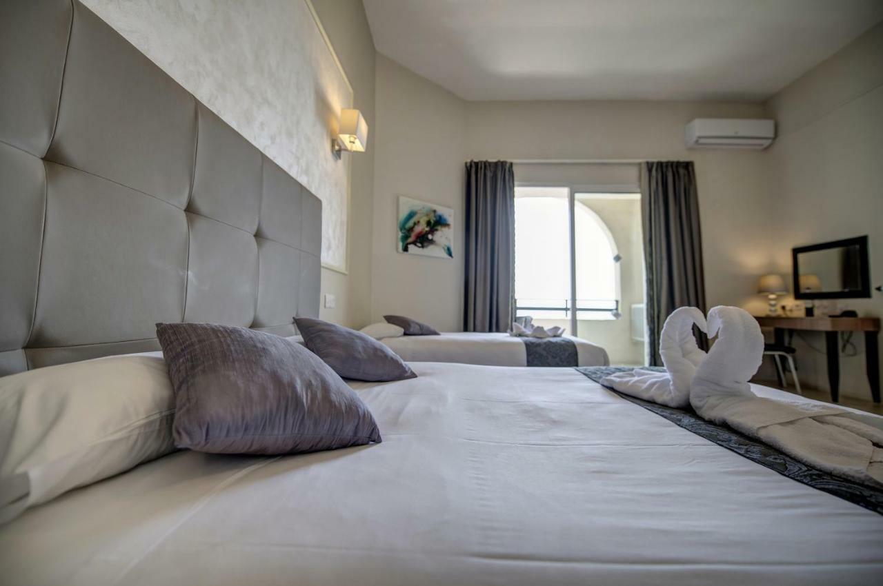 Triple Room Sea View