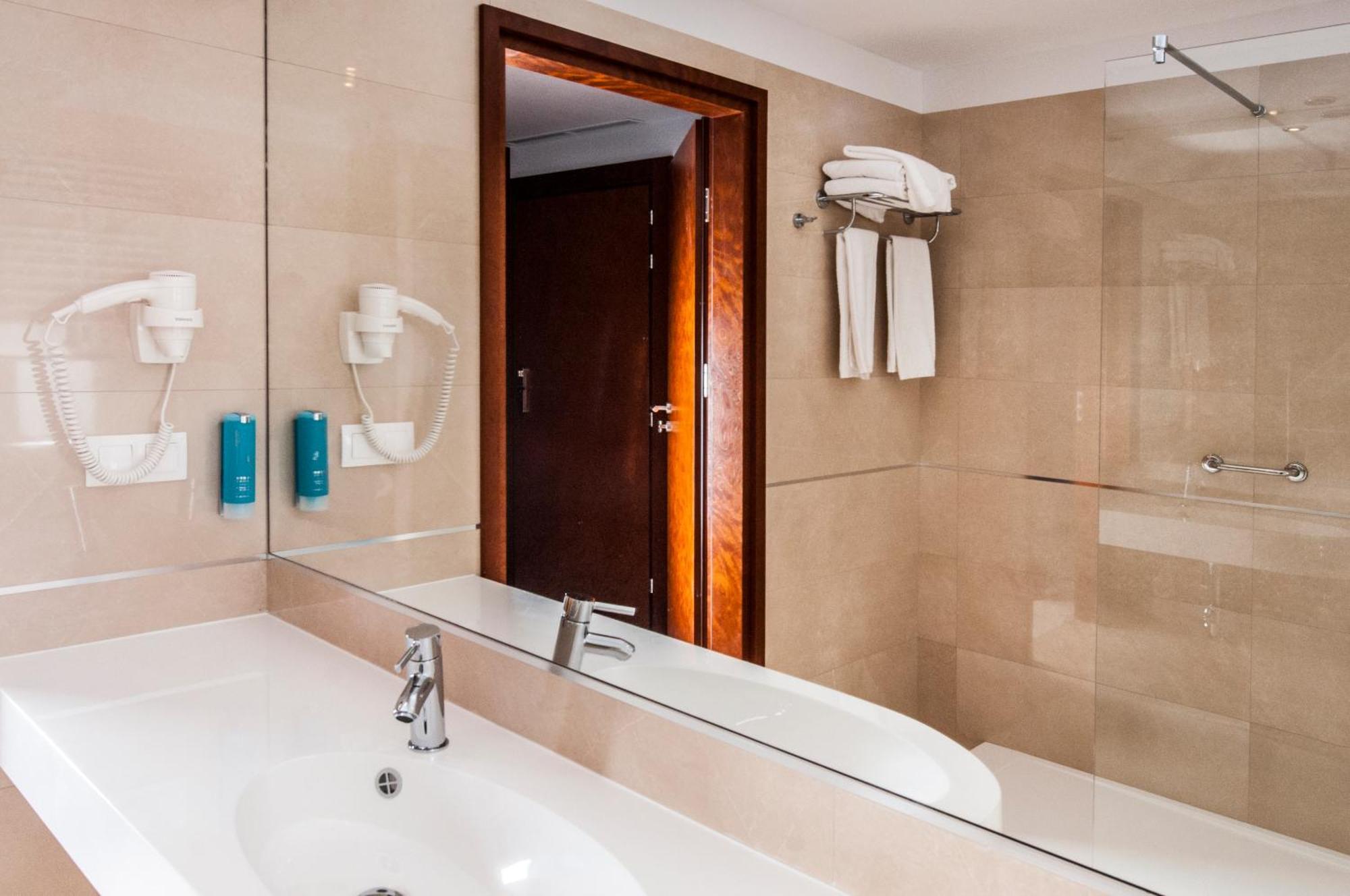 Standard Double Room with Sofa Bed,113329137:JPEG