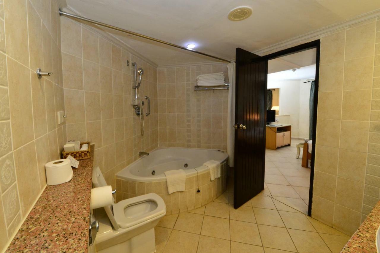 Penthouse Suite