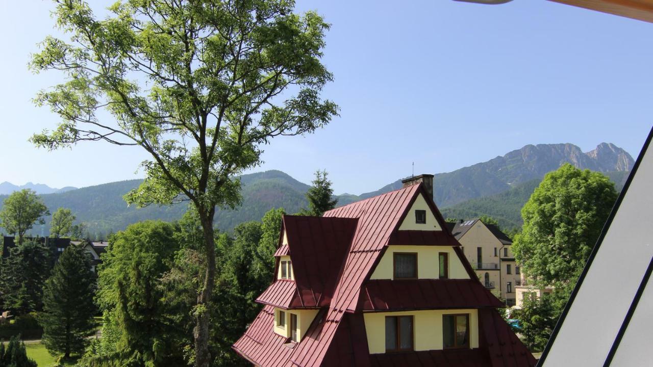 Apartment with Mountain View,1001131179:JPEG
