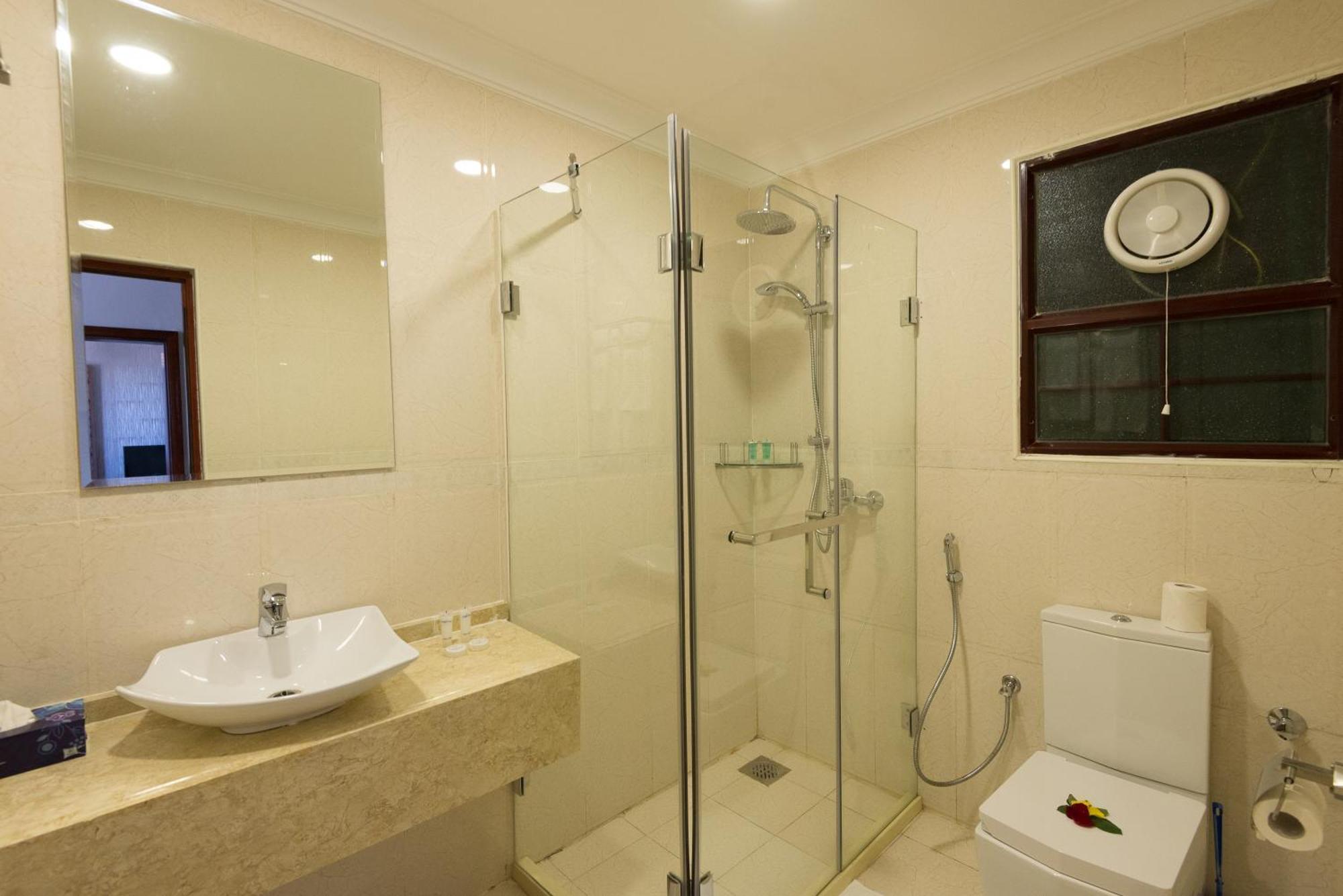 One-Bedroom King Suite City View