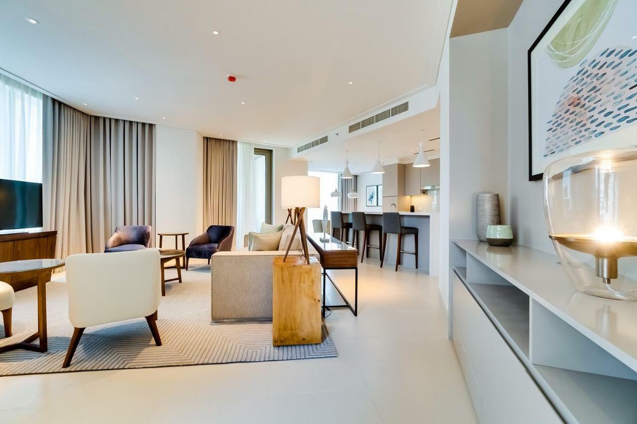 Three-Bedroom Apartment Partial Burj Khalifa View