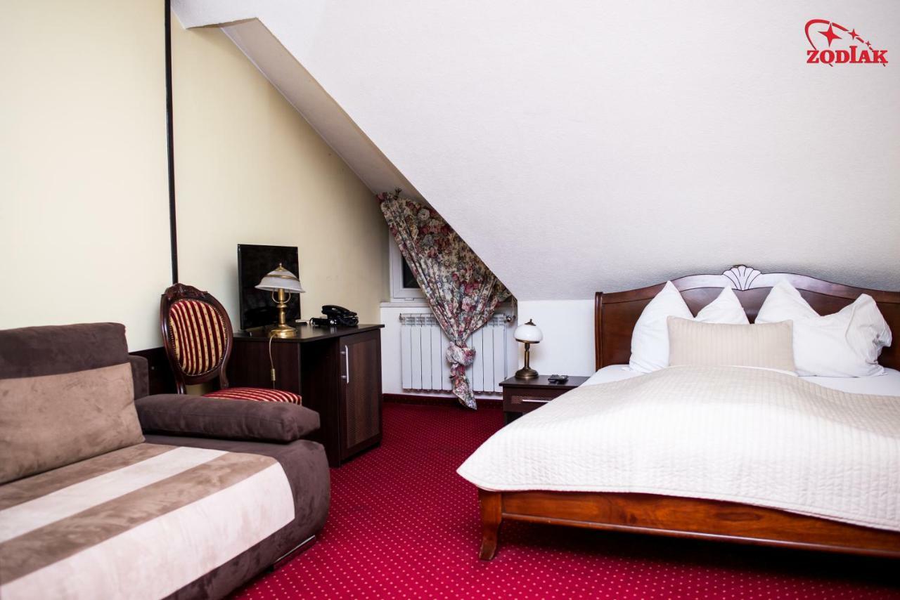 Double Room,830836472:JPEG