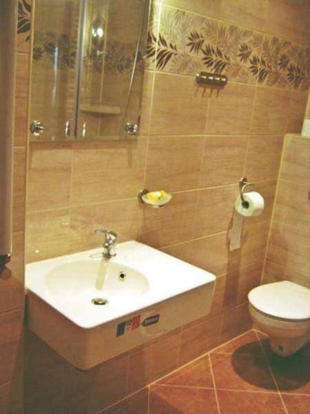 One-Bedroom Apartment,831955460:JPEG