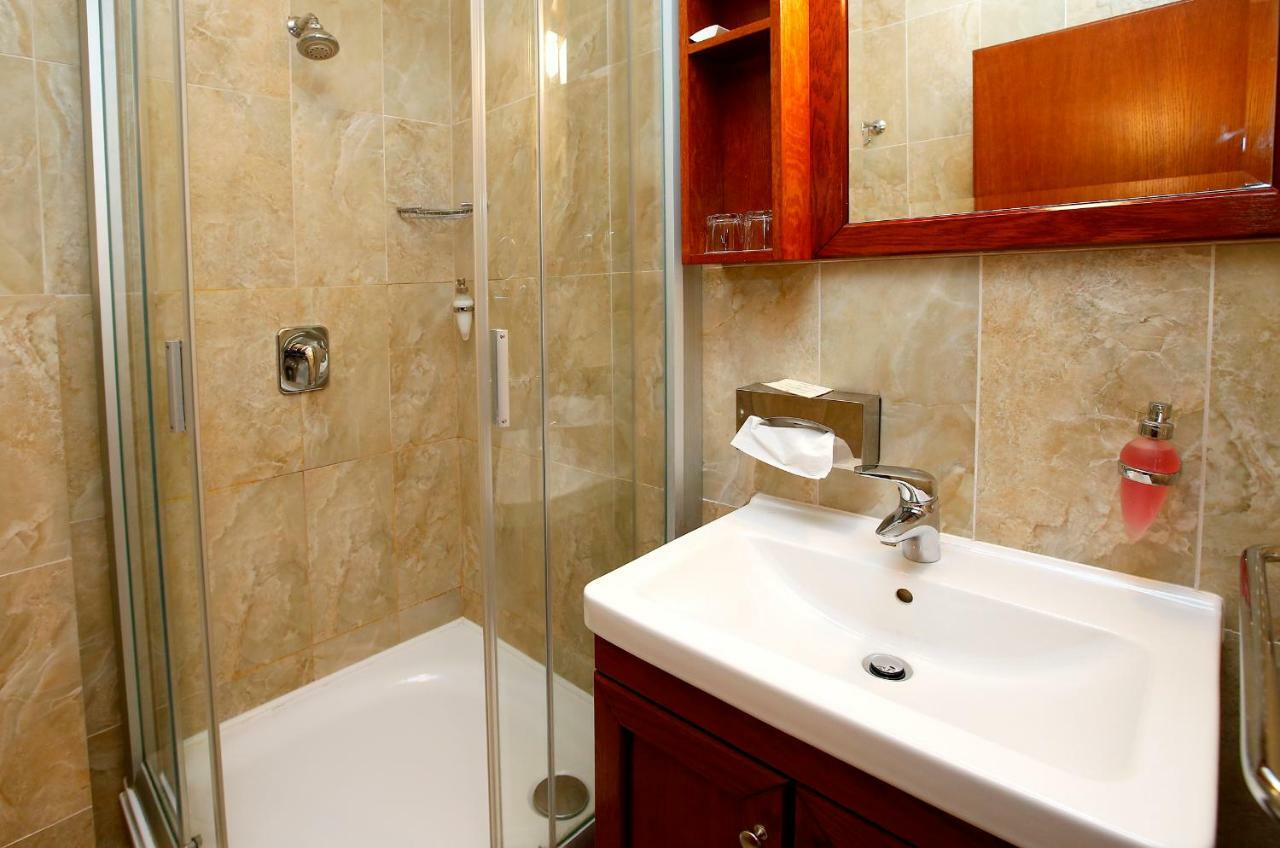 Double or Twin Room Balcony