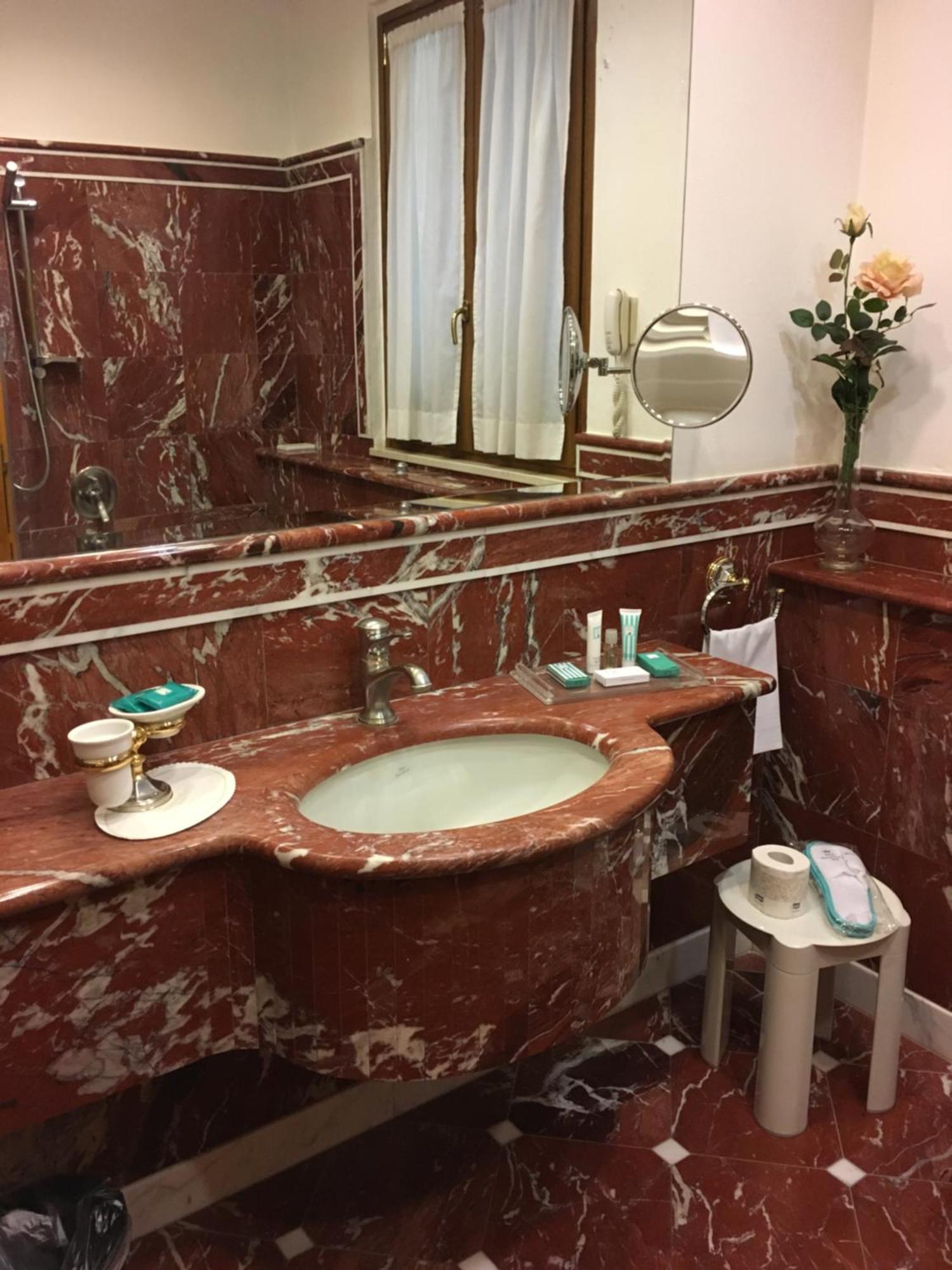Superior Double Room,1412297789:JPEG