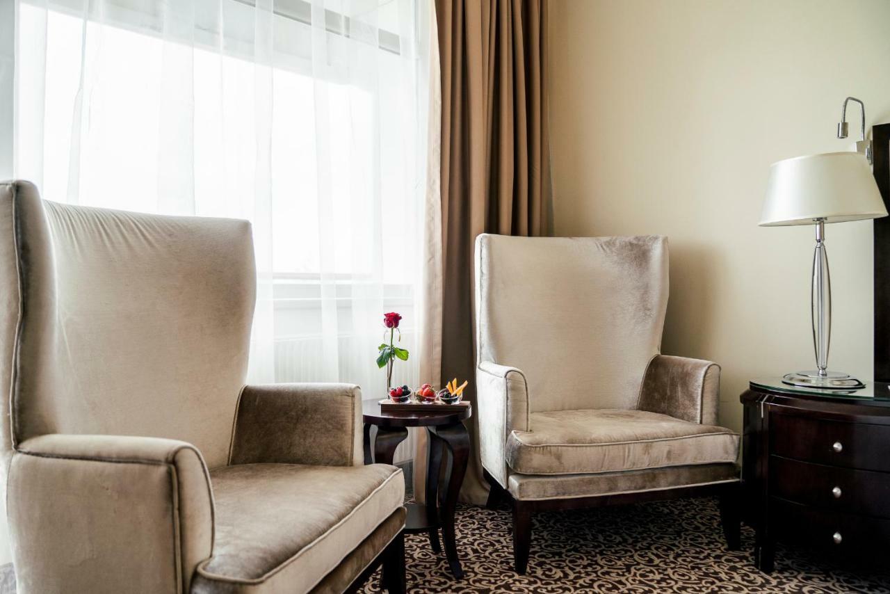 Deluxe Double or Twin Room Partial Sea View Wellness Spa Access