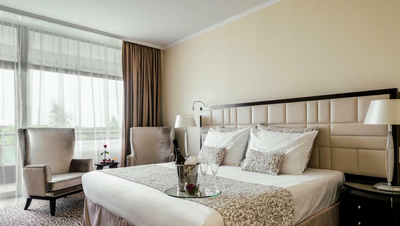 Deluxe Double or Twin Room Partial Sea View Wellness Spa Access