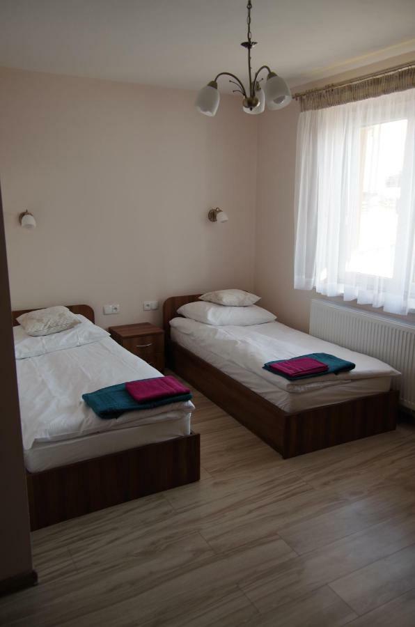 Pokój dwuosobowy z prywatną łazienką