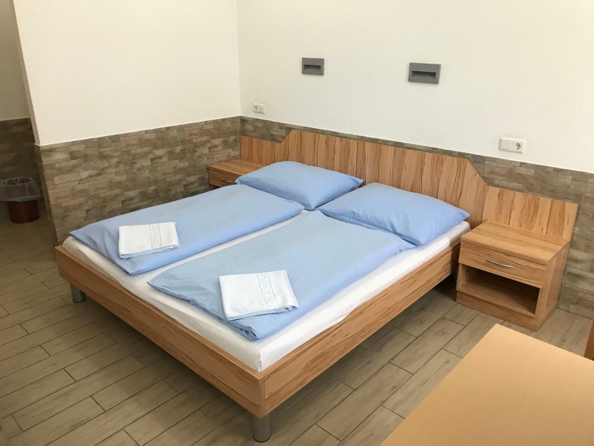 Double Room Shower