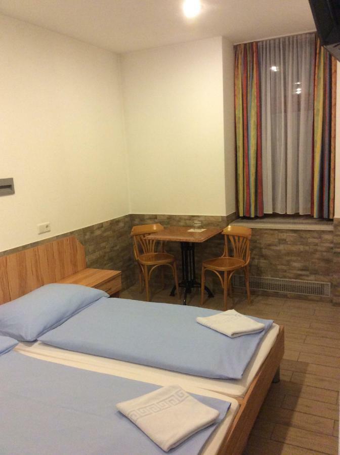 Double Room Shower