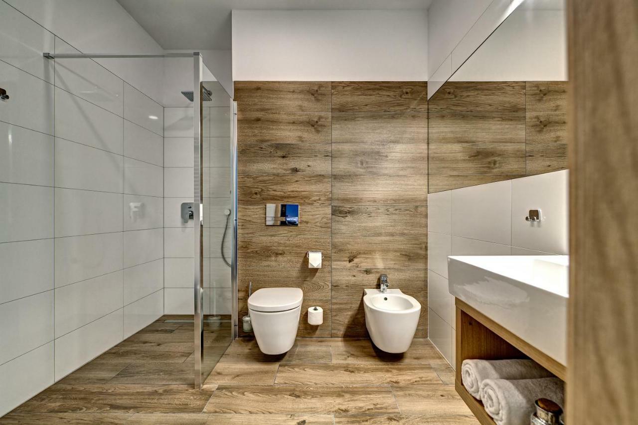 Apartament typu Deluxe z balkonem