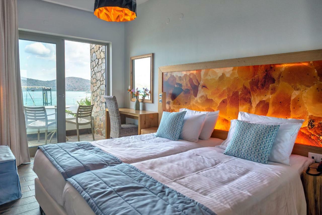 Double or Twin Room Sea View