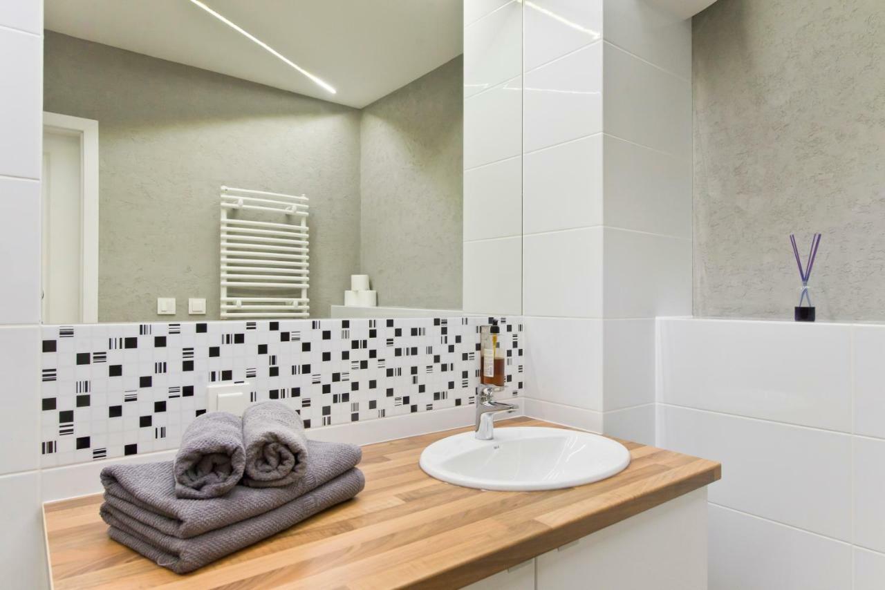 Apartment,890898235:JPEG