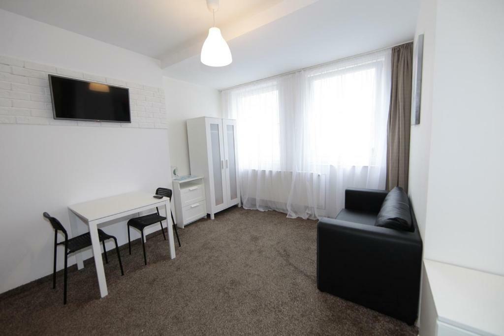 Deluxe Family Room,894505639:JPEG