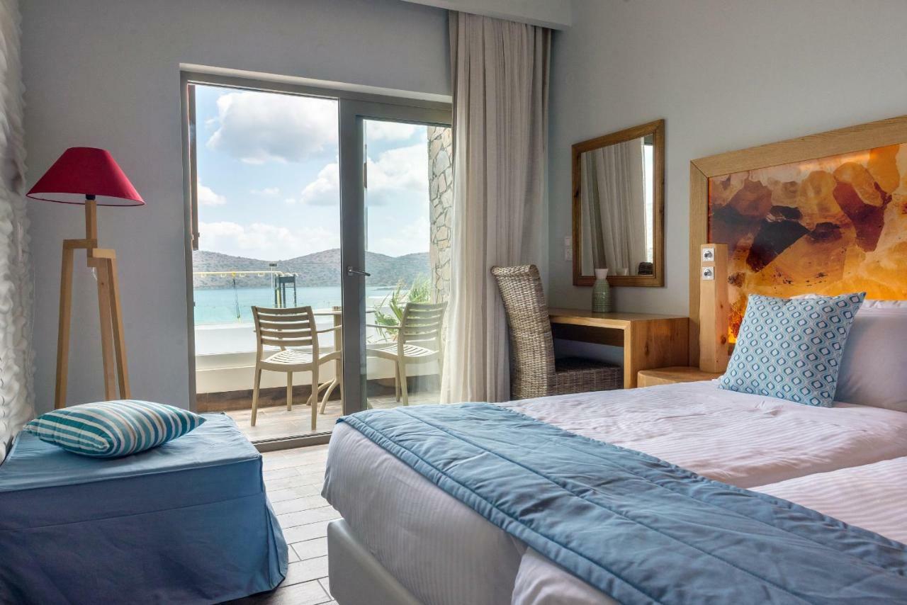 Double or Twin Room Sea View