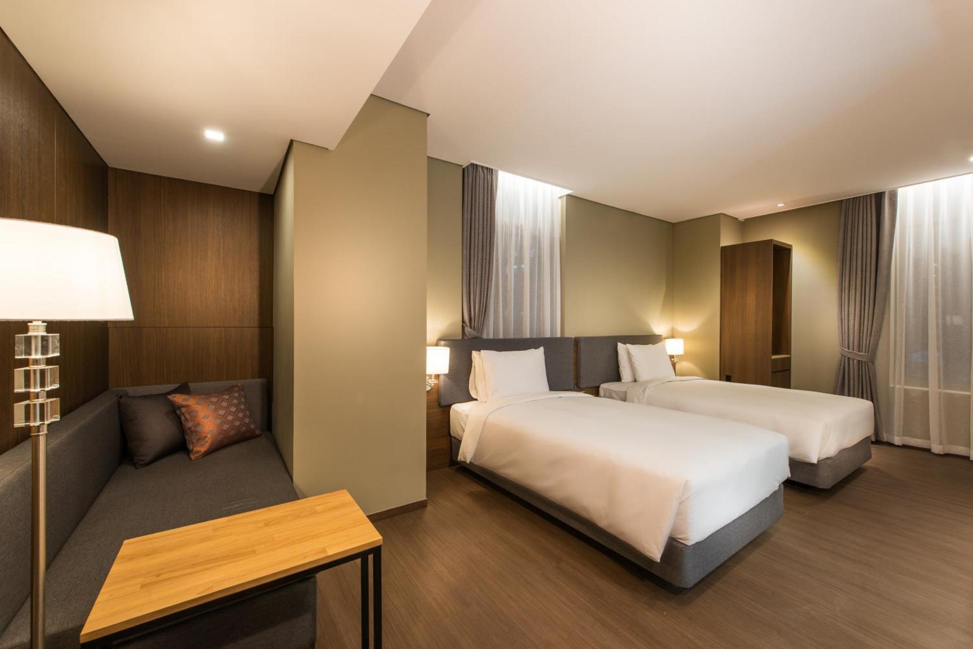 Staycation Standard Twin Upgrade to Deluxe Twin