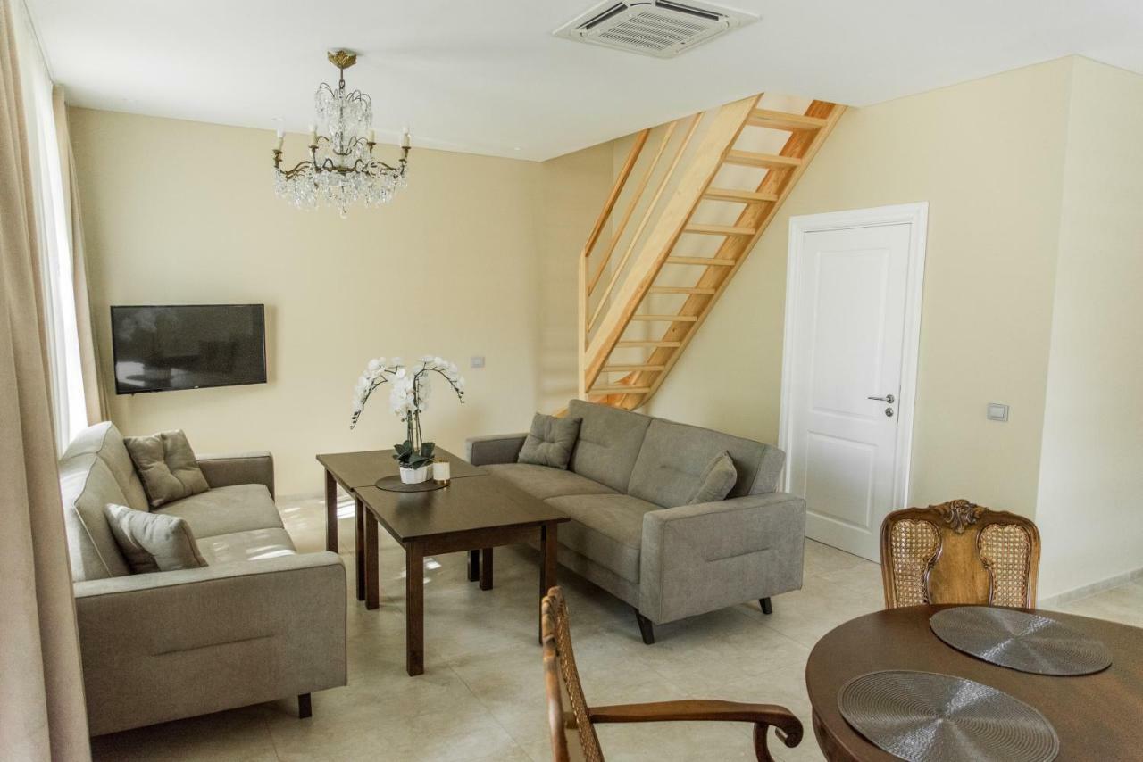 Deluxe Villa