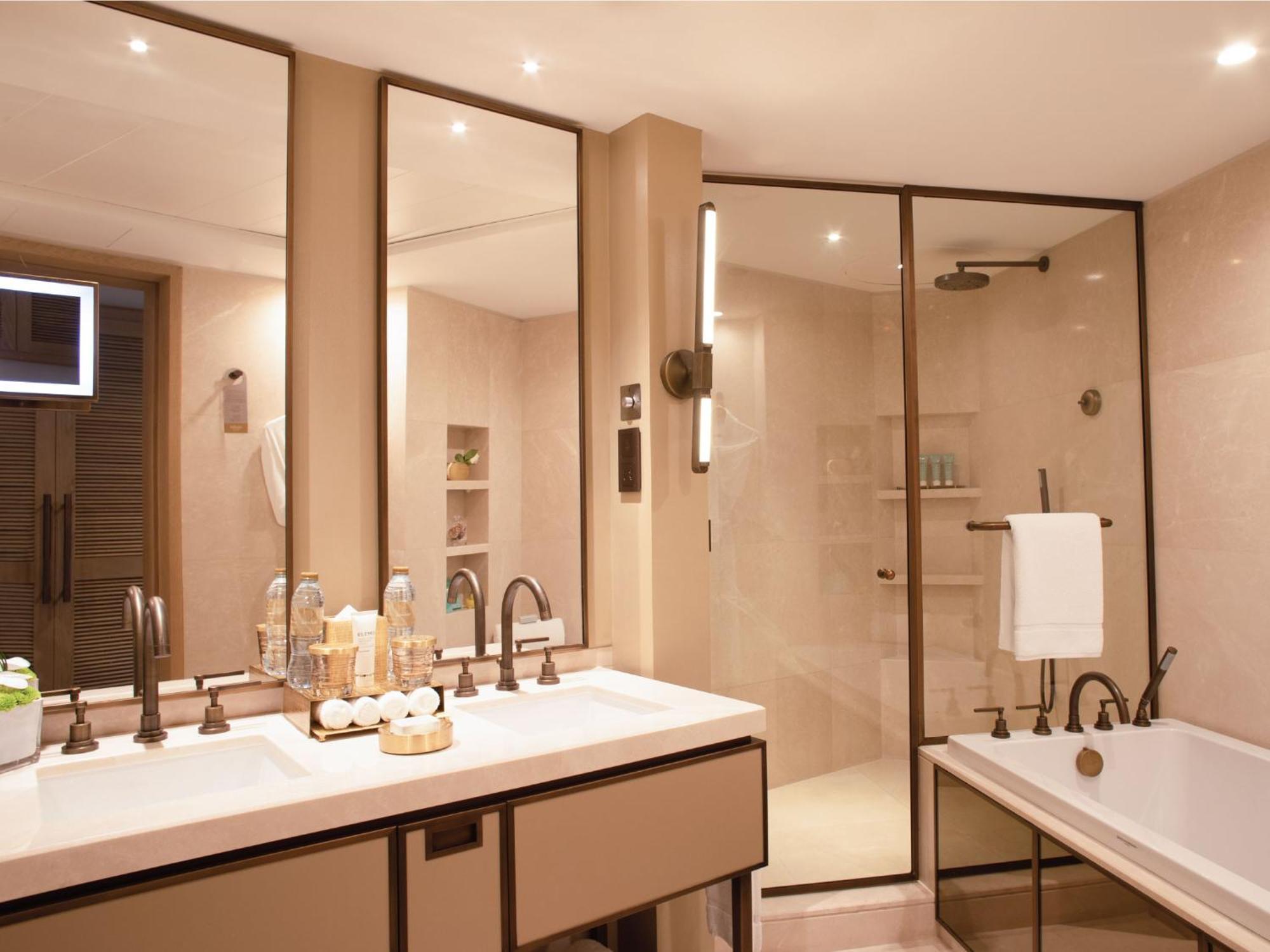 Three Bedroom Ocean View Suite Private Terrace includes Daily & Afternoon Tea Evening Drinks & Canapes Club Privileges