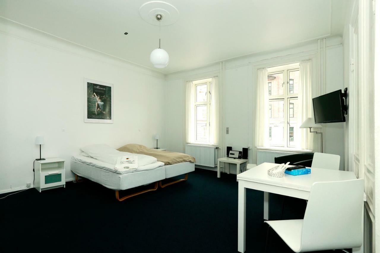 Two-Bedroom Apartment without Living Room