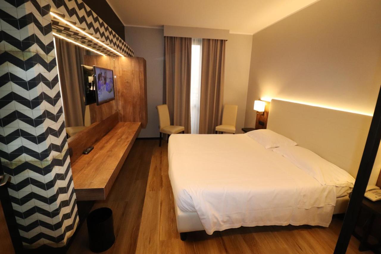 Family Room,925530304:JPEG