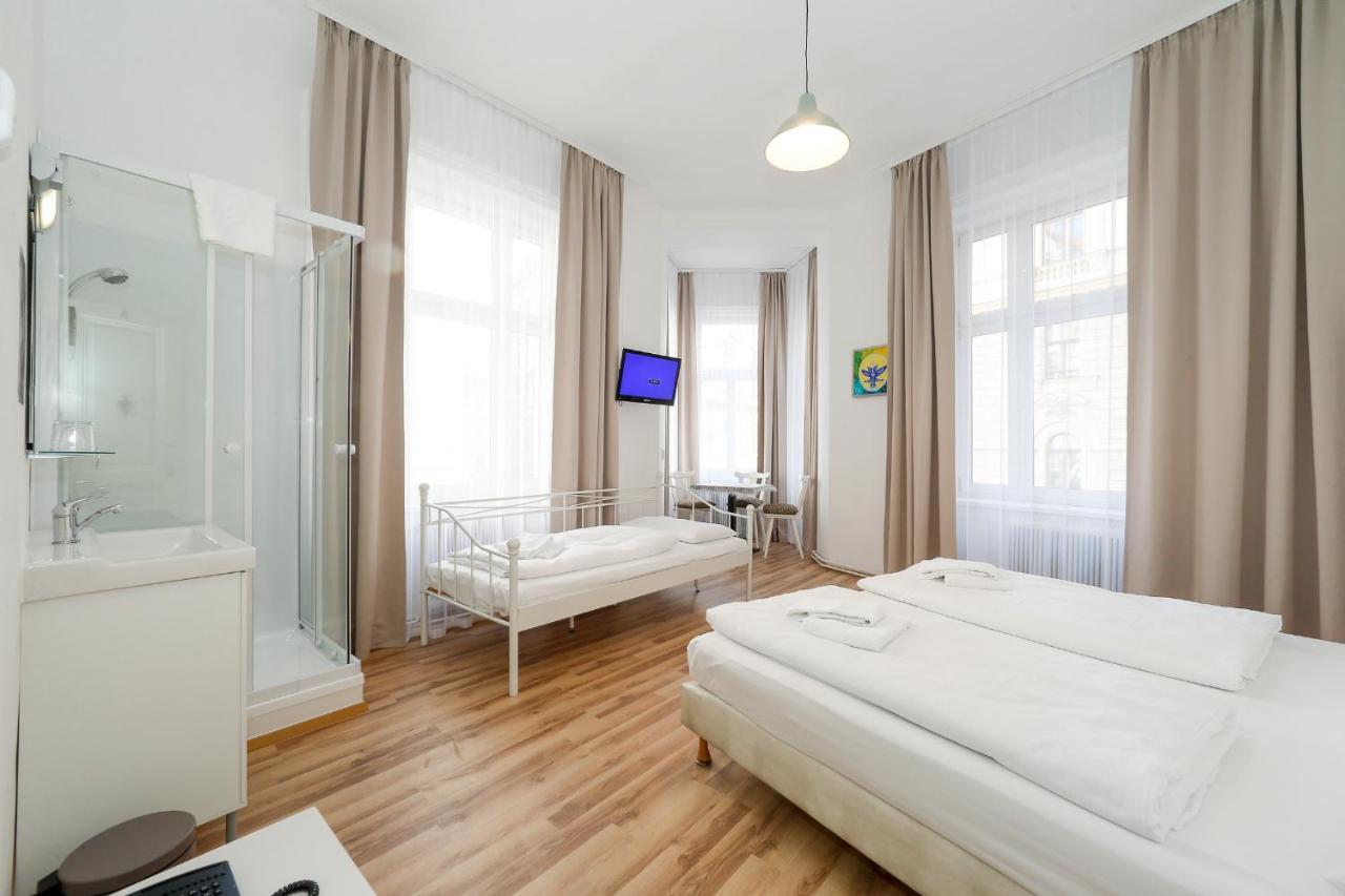 Triple Room Shared Toilet