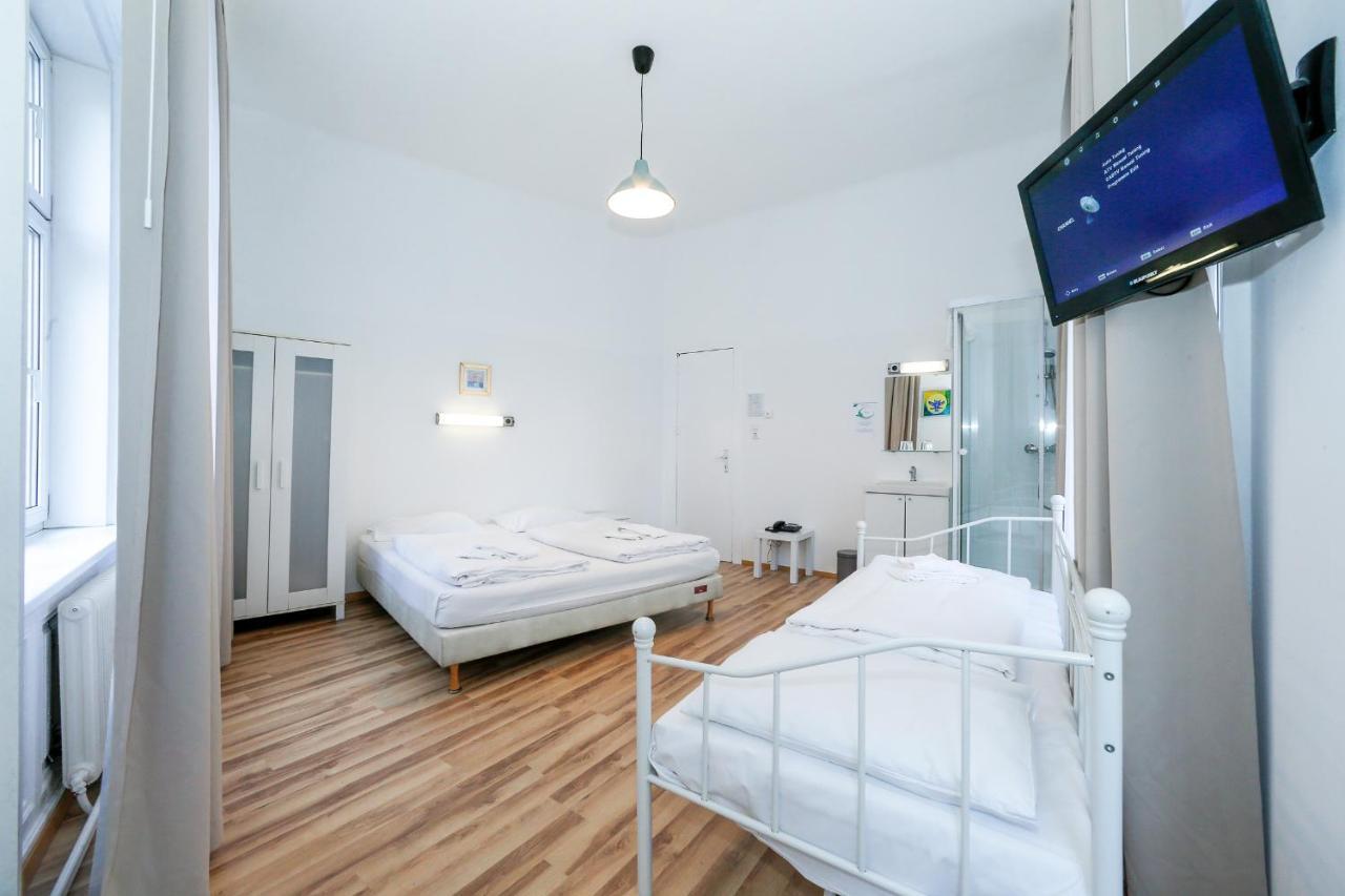 Triple Room Shared Toilet