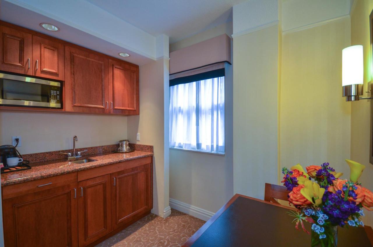 Apartament typu Suite Elite z 1 sypialnią z łóżkiem typu queen-size