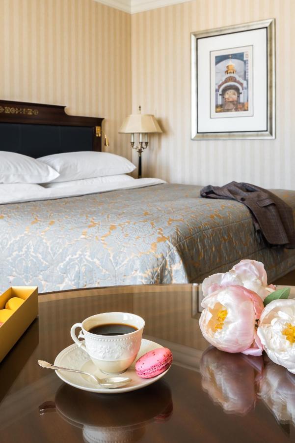 Premium King Room City View